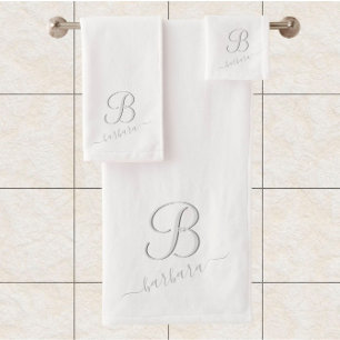 Elegant White Custom Monogram Name Bad Handdoek