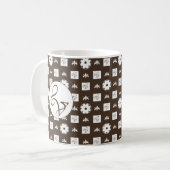 Elegant White en Brown Checkered Pattern Koffiemok (Voorkant links)