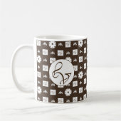 Elegant White en Brown Checkered Pattern Koffiemok (Links)