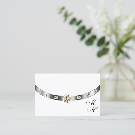 Elegant White en Silver met Monogram Diamonds Visitekaartje (Staand voorkant)