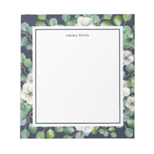 Elegant White Flowers Greenery Name Notitieblok