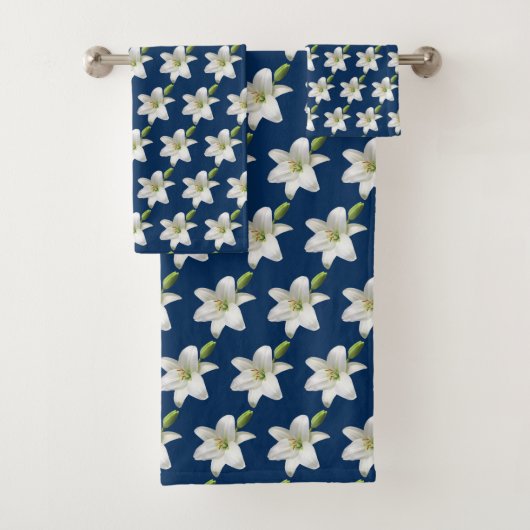 Elegant White Flowers on Prussian Blue (En situation)