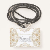 Elegant White & Gold Mandala Handtekening Ontwerp Badge (Voorkant met draagriem)