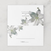 Elegant White Lilies Wedding Place Card (Buitenkant ongevouwen)