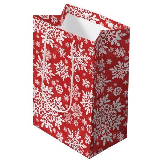 Elegant White Snowflake (Cranberry) Medium Cadeauzakje (Voorkant Gekanteld)