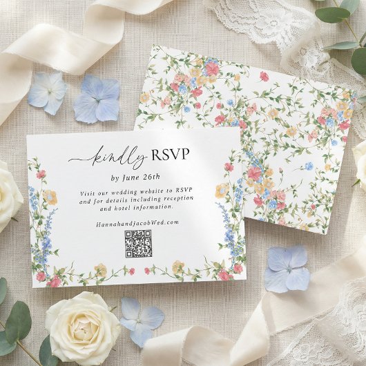 Elegant Wildflower Wedding QR Code RSVP Card Kaartje