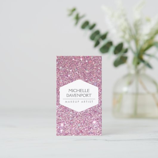 ELEGANT WIT EMBLEEM OP ROZE GLITTER ACHTERGROND II VISITEKAARTJE (Staand voorkant)