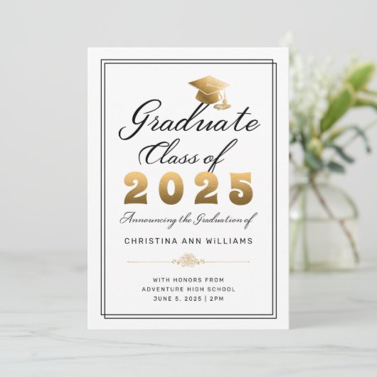 Elegant Wit Goud Zwart Script 2025 Afstuderen Aankondiging (Staand voorkant)