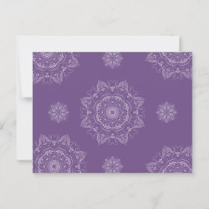 Elegant wit mandala patroon op Paarse achtergrond Briefkaart