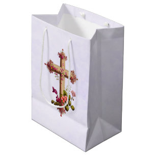 Elegant Wooden Cross met roze bloemen Medium Cadeauzakje