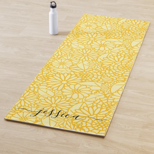 Elegant yellow floral script name yoga mat (In situ)
