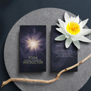 Elegant Yoga OM-symbool en zuiver donkerlicht Visitekaartje
