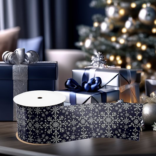 Elegant zilveren en blauwe sneeuwvlokken patroon lint