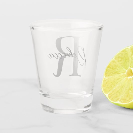 Elegant zwart en grijs minimalistisch monogram shot glas (Achterkant)