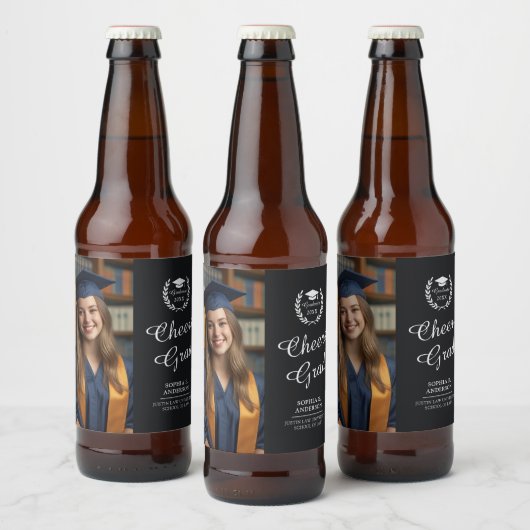 Elegant Zwart Gepersonaliseerd Cheers Afstudeerder Bier Etiket (Flessen)