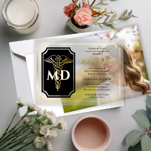 Elegant zwart   Gold Physician MD Afstudeerfeest Vellum Uitnodigingen