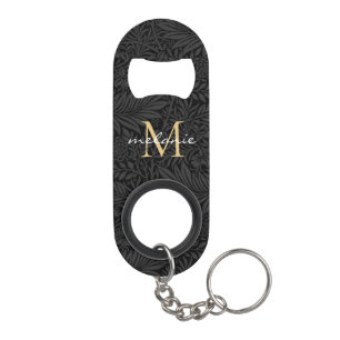 Elegant zwart gouden bloemenscript monogram mini flessenopener