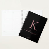 Elegant Zwart Roze Roos Goud Monogram Naam Planner (Display)