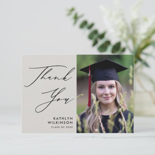 Elegant zwart script op grijs foto-Afstuderen Bedankkaart (Staand voorkant)