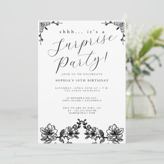 Elegant zwart script surprise party kaart (Staand voorkant)