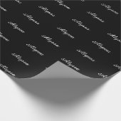 Elegant zwart wit aangepaste scriptnaam Verjaardag Cadeaupapier (Hoek)