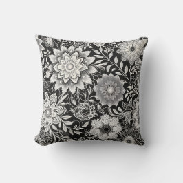 Elegant zwart-wit bloemenkantpatroon kussen