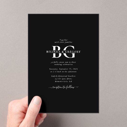 Elegant Zwart-wit Monogram Initialen Bruiloft Acryl Uitnodigingen (Insitu (Draagbaar))