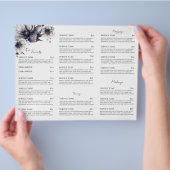 Elegant Zwart Wit Spa Services Menu Brochure (Hand)