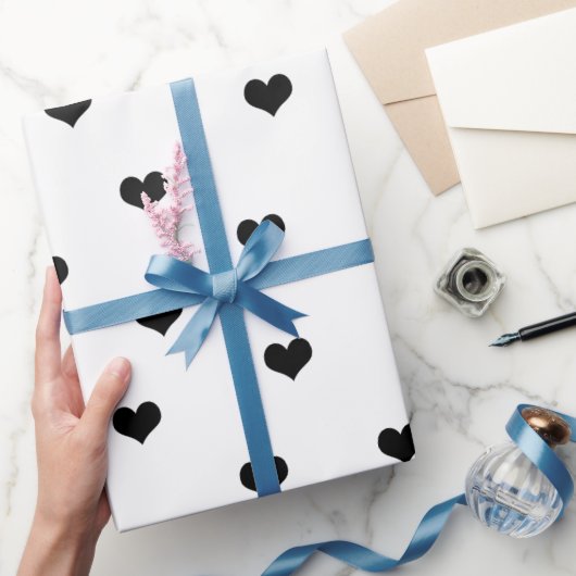 Elegant zwart-wit Valentijnsdag hartpatroon Cadeaupapier (Geschenken)