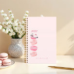 Elégante aquarelle Floral rose français Macaron<br><div class="desc">Le design de l'organisateur de macaron français chic et moderne est parfait pour rester organisé dans le style. Notre design est composé de quatre biscuits macarons d'aquarelle rose peints à la main avec une belle aquarelle fleurie et feuillage qui orne le sommet du macaron avec l'année. Customisez avec votre nom....</div>