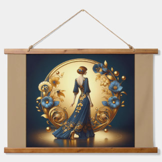 Elegante art deco vrouw in goud en blauw hangend wandkleed