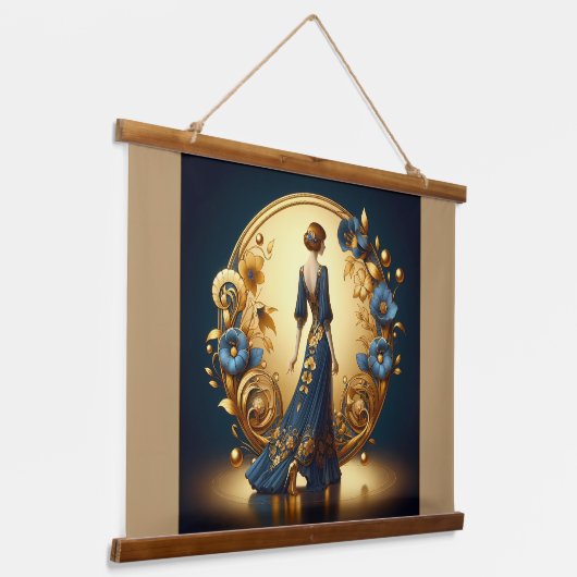 Elegante art deco vrouw in goud en blauw hangend wandkleed (Gebogen)