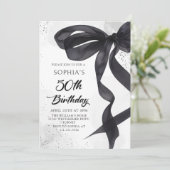 Élégante Black Bow 50e anniversaire Invitation de  (Debout devant)