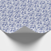 Elegante Blauw Bloemend Bruiloftsdouche Cadeaupapier (Hoek)