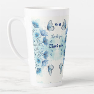 Elegante Blauwe Bloemen & Vlinder Custom Latte Mok