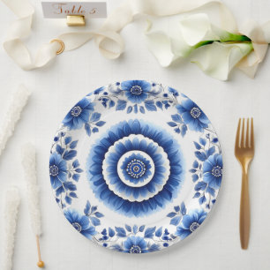Elegante blauwe bloemenaardewerk geïnspireerd papieren bordje