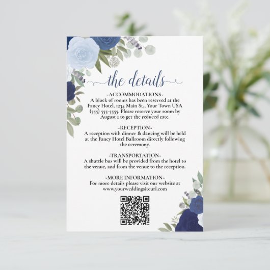Elegante Blauwe Boho Rozen Trouwdetails QR-code Informatiekaartje (Staand voorkant)