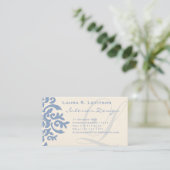 Elegante Blauwe en Crème Damaskletter L Visitekaartje (Staand voorkant)