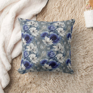 Elegante blauwe en witte rozen en lelies kussen
