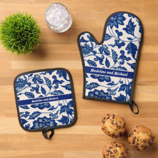 Elegante Blauwe Franse Landelijke Chinoiserie Naam Ovenwant & Pannenlap Set