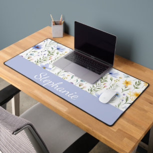 Elegante blauwe paarse waterverf wilde bloem bureaumat
