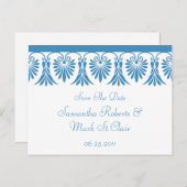 Elegante Blauwe Scroll op Wit Save The Date Aankondigingskaart (Voorkant / Achterkant)