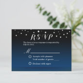 Elegante Blauwe Sterrennacht Bruiloft RSVP Kaartje (Staand voorkant)