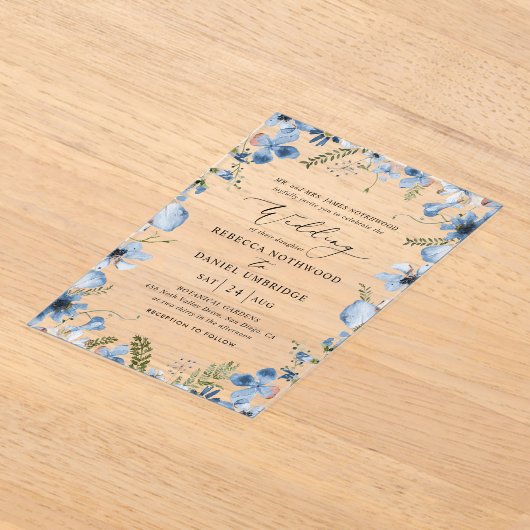Elegante blauwe wilde bloemen bruiloft acryl uitnodigingen (Laagn)