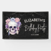 Elegante Bloemen & Schedel Halloween Verjaardagsfe Spandoek (Horizontaal)