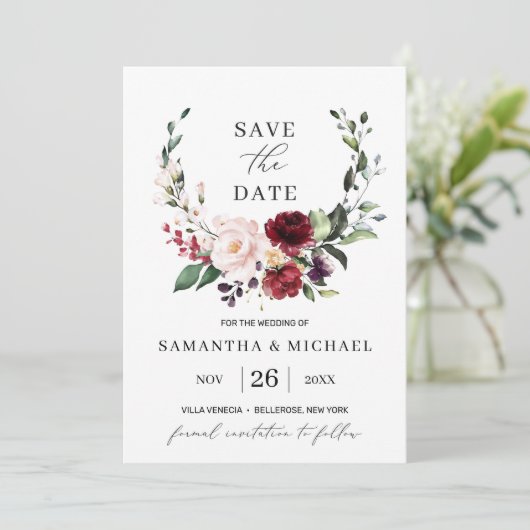 Elegante bloemenkrans burugndy eucalyptus bruiloft kaart (Staand voorkant)