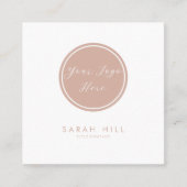 Elegante Blush en Witte Logo Formele QR Code Vierkante Visitekaartje (Voorkant)