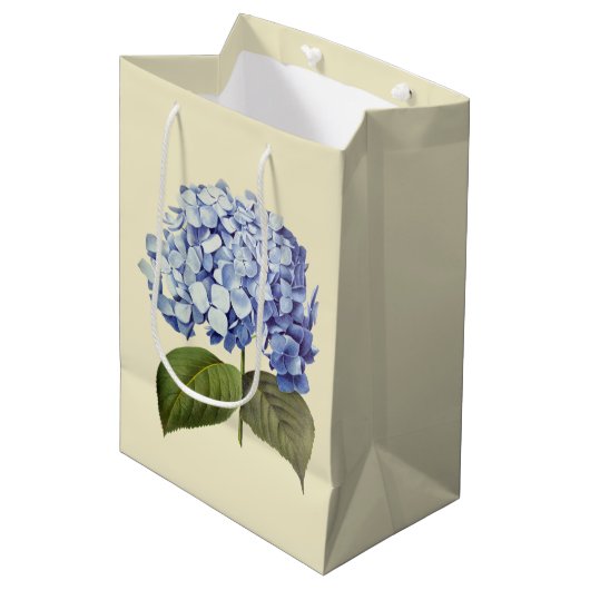 Elegante Botanische Blauwe Hydrangea Bloem Medium Cadeauzakje (Voorkant Gekanteld)