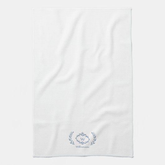 Elegante Botanische Laurel Custom Name Dusty Blue Theedoek (Verticaal)