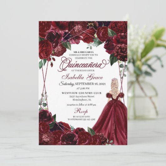 Elégante Bourgogne Floral Quinceanera Invitation (Debout devant)